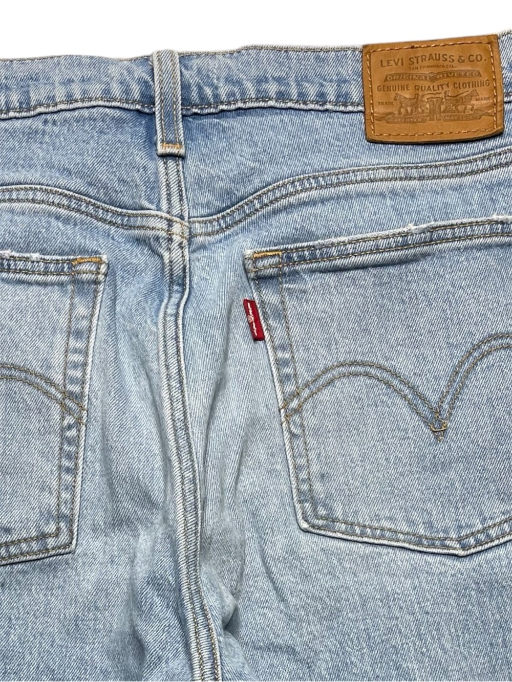 Levi's Light Blue Wedgie Straight Fit Jeans with Distressed Knee 29 - Picture 8 of 8